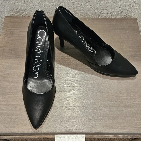 Calvin Klein Black shoes - Picture 3 of 7